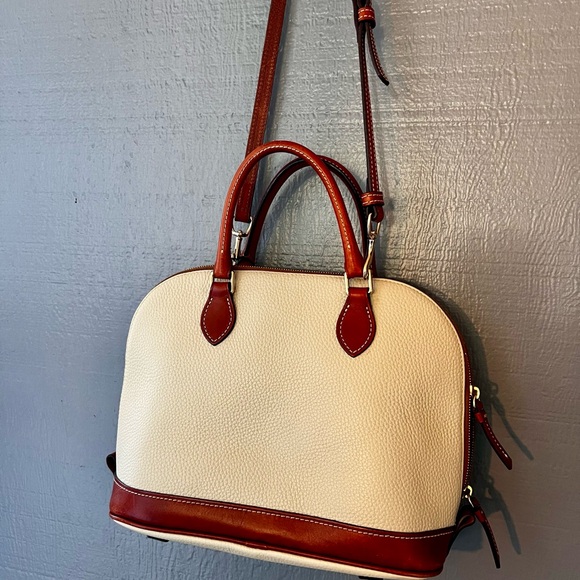 Dooney & Bourke Pebble Grain Zip Zip Leather Satchel Crossbody Cream / Tan EUC - Picture 8 of 12